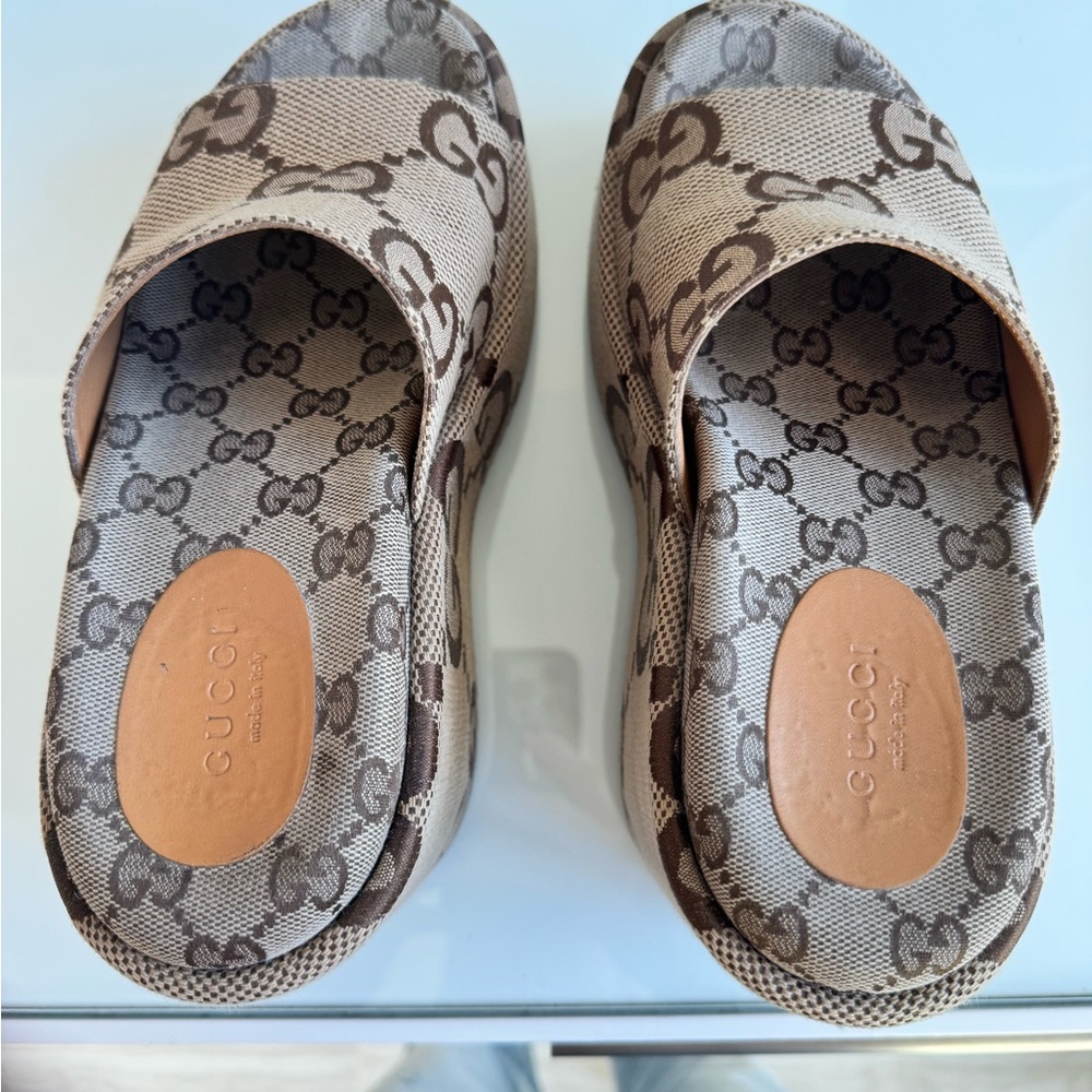 Gucci platform slides size 7